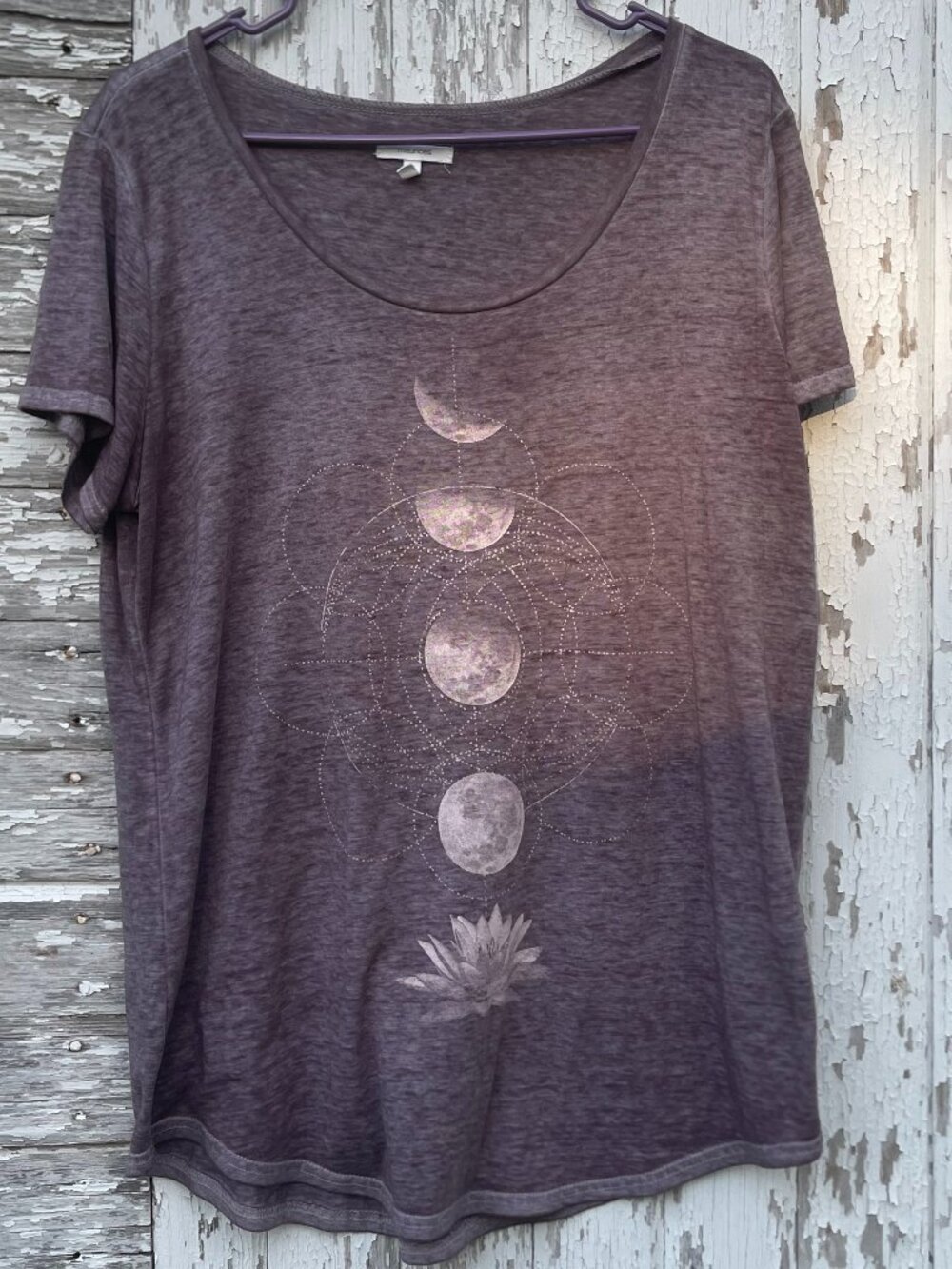 Maurices Purple Burnout Moon Phase Tee Size XL